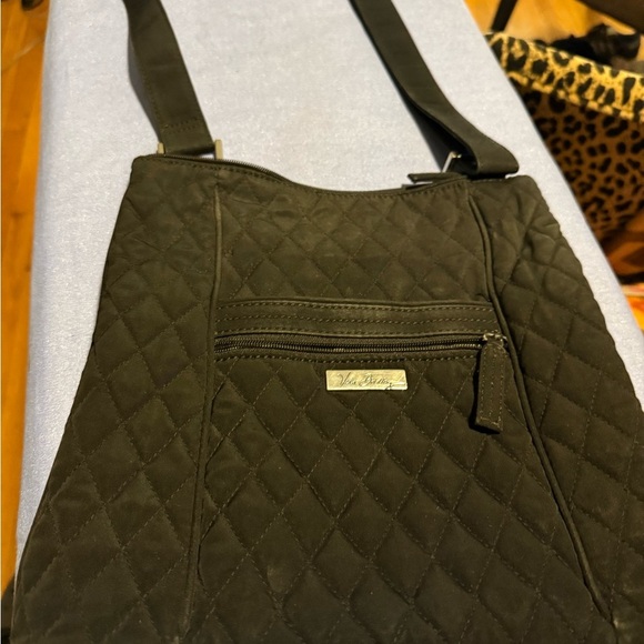 Vera Bradley Black Crossbody Bag with Adjustable Strap Leopard Material Inside - Picture 4 of 6